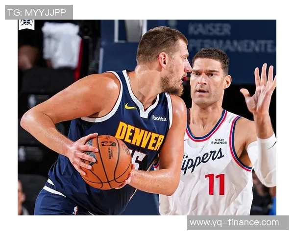 开拓者与掘金激战正酣谁能在西部赛区争夺荣耀与胜利